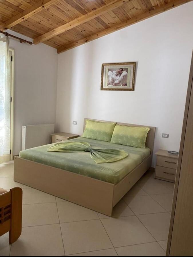 Apartmet Dritan Belulaj Apartamento Orikum Exterior foto