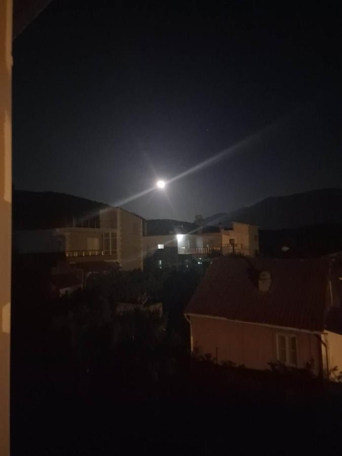 Apartmet Dritan Belulaj Apartamento Orikum Exterior foto